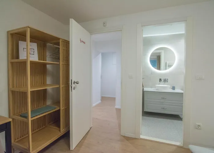Romiru Rooms And Studio Apartment Split
